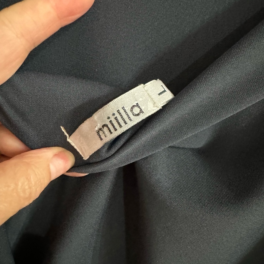 MIILLA SHORT SLEEVE DRAPE BACK DRESS WITH RAW FINISH SZ L - Picture 4 of 4